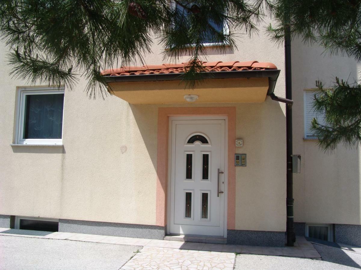 Apartment Ines Medulin Exterior photo